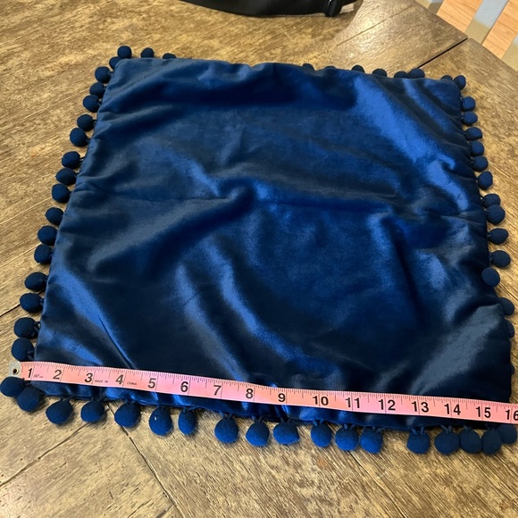 New Velour pillow covers 16 by 16 - Picture 3 of 6